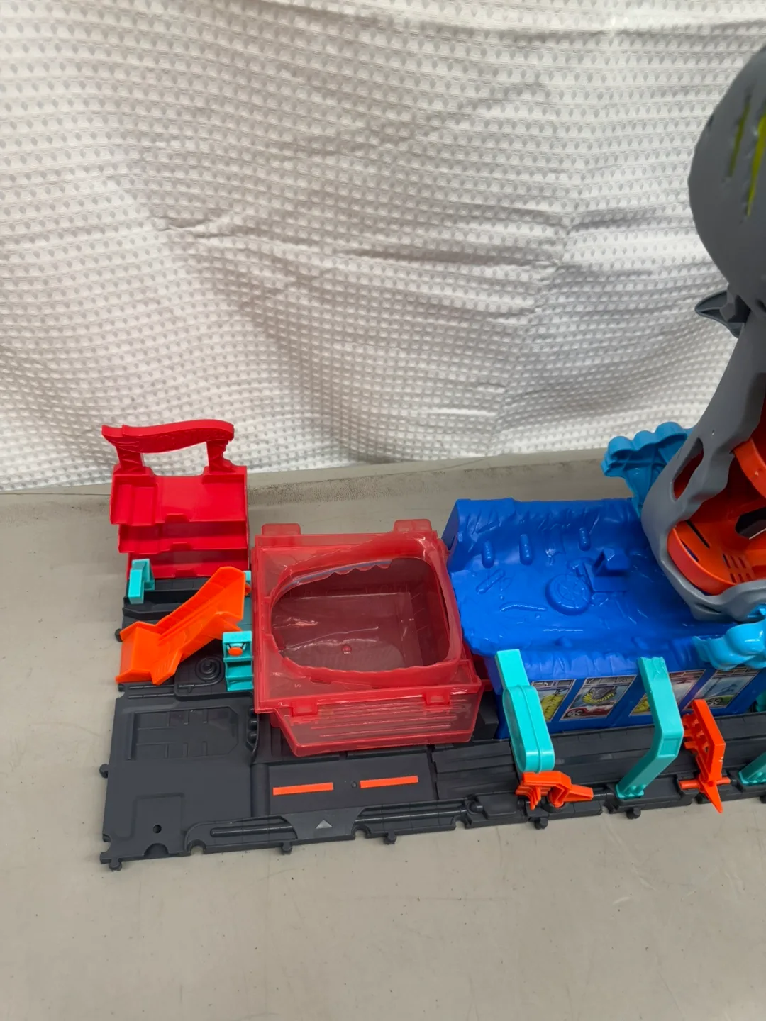 Hot Wheels City Toy Car Track Set image indicator(8)