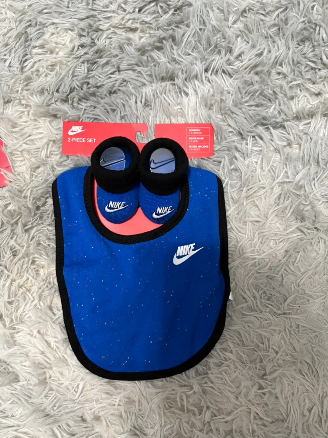 Brand New Rebook Hat and Slippers and Nike Bib and Socks image indicator(2)