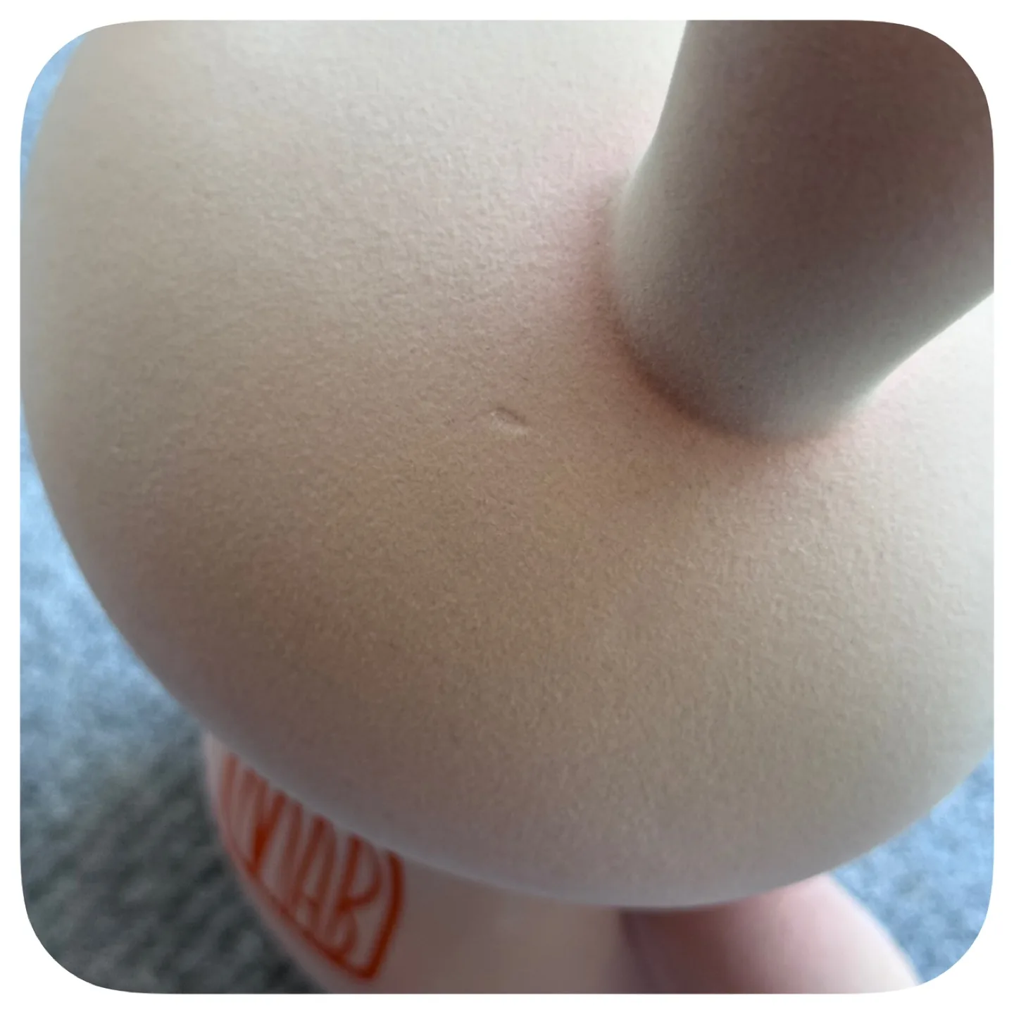 MAB GRAVES 8-INCH DUNNY BY KIDROBOT - PREOWNED, REFER TO PHOTOS! image indicator(6)