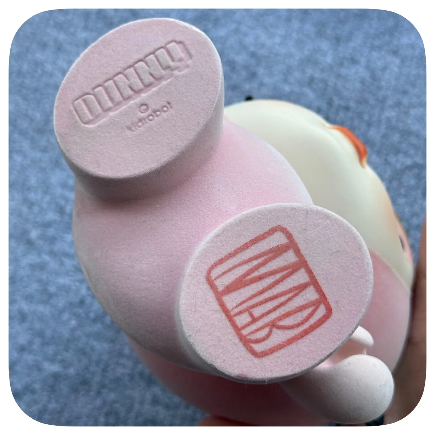 MAB GRAVES 8-INCH DUNNY BY KIDROBOT - PREOWNED, REFER TO PHOTOS! image indicator(10)