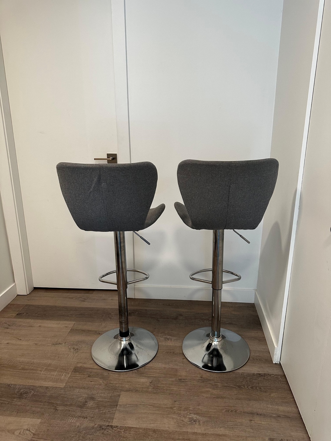Set of 2 Grey Bar Stools - photo 2