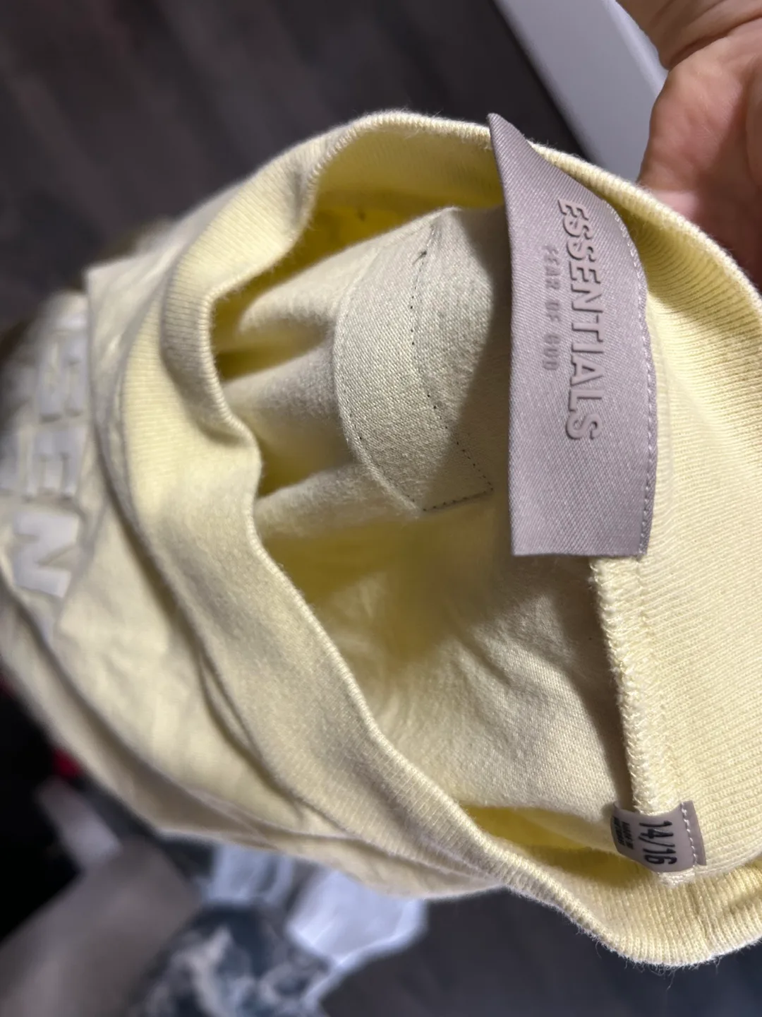 Essentials tee fits women XS (youth14-16) image indicator(3)