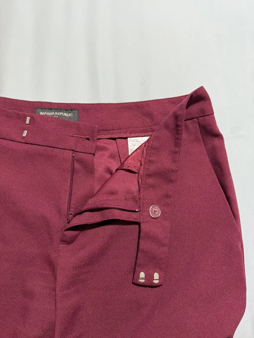 Banana Republic magenta/Burgundy Dress Pants