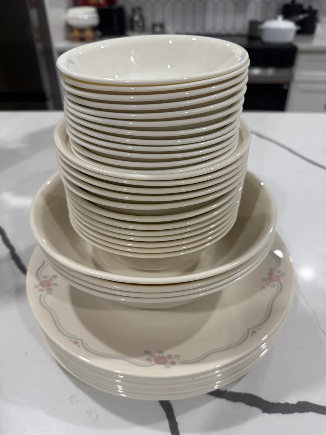 Vintage Dinnerware Set 40 Piece (new)