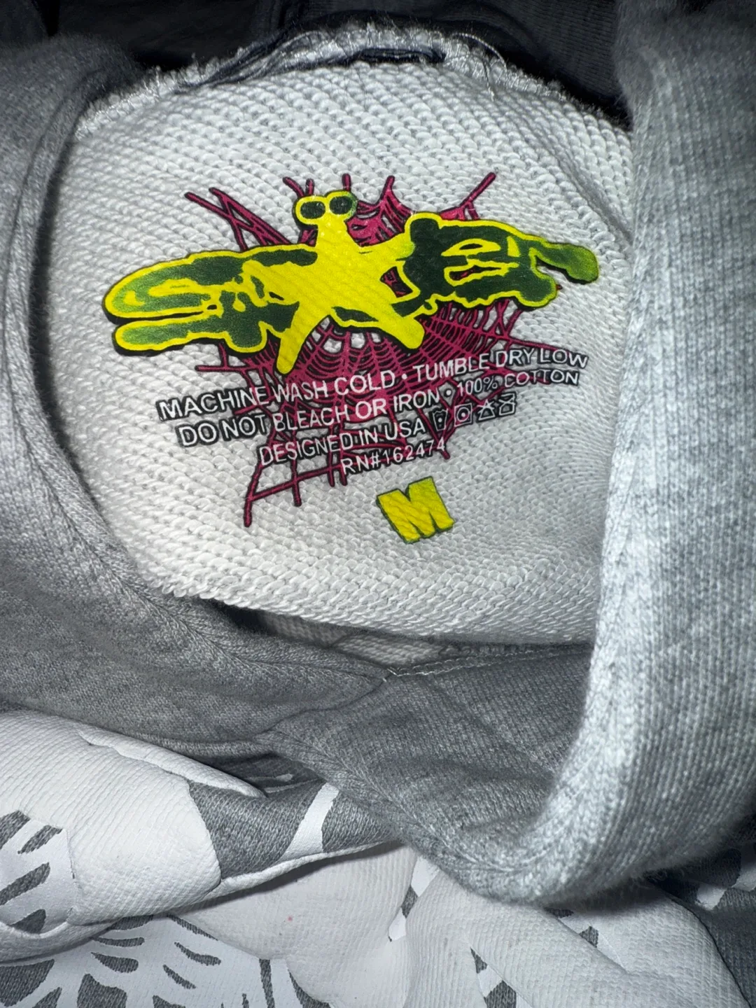 Graphic hooded sweatshirt image indicator(2)