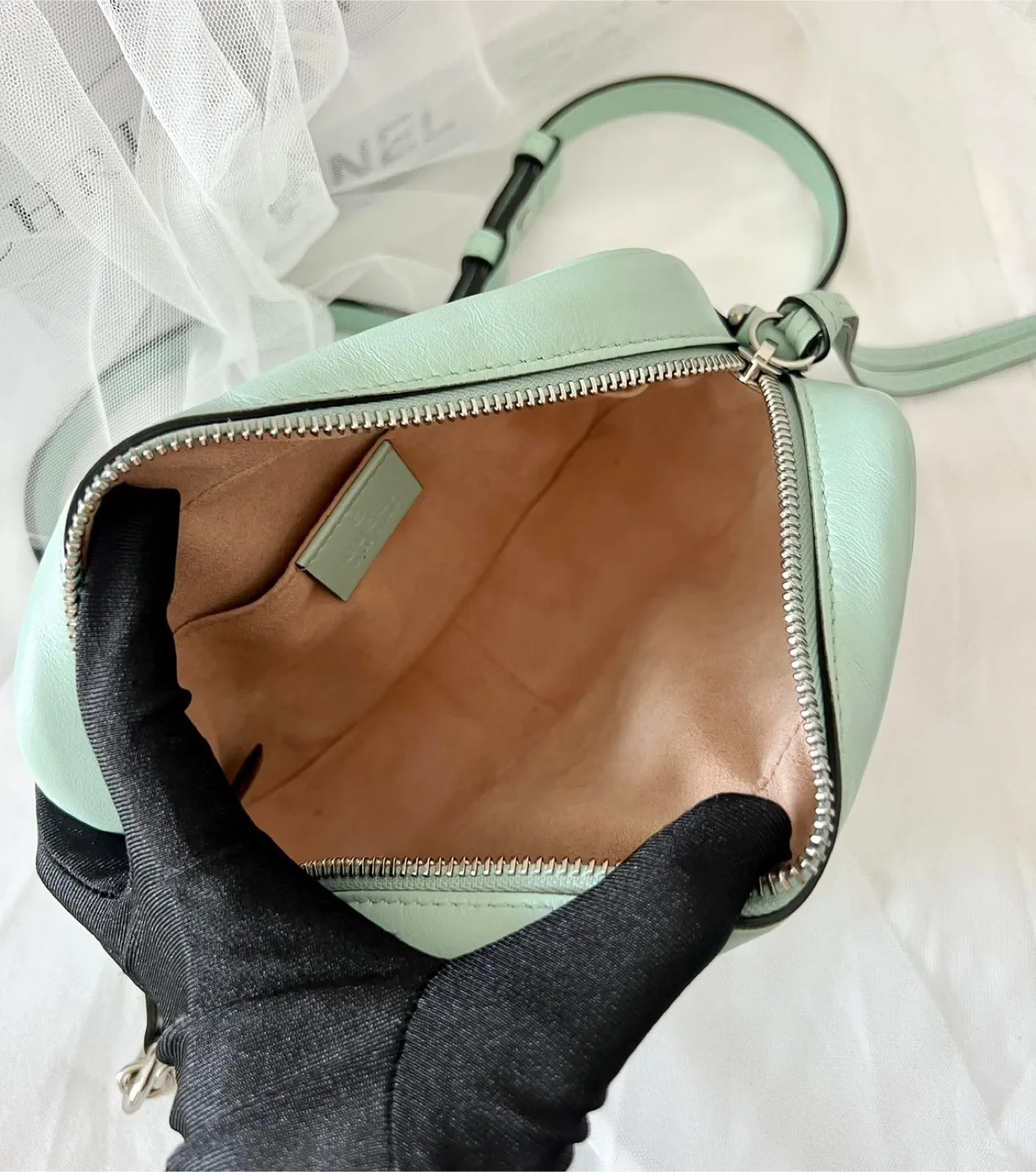 Gucci GG Marmont Bag image indicator(8)