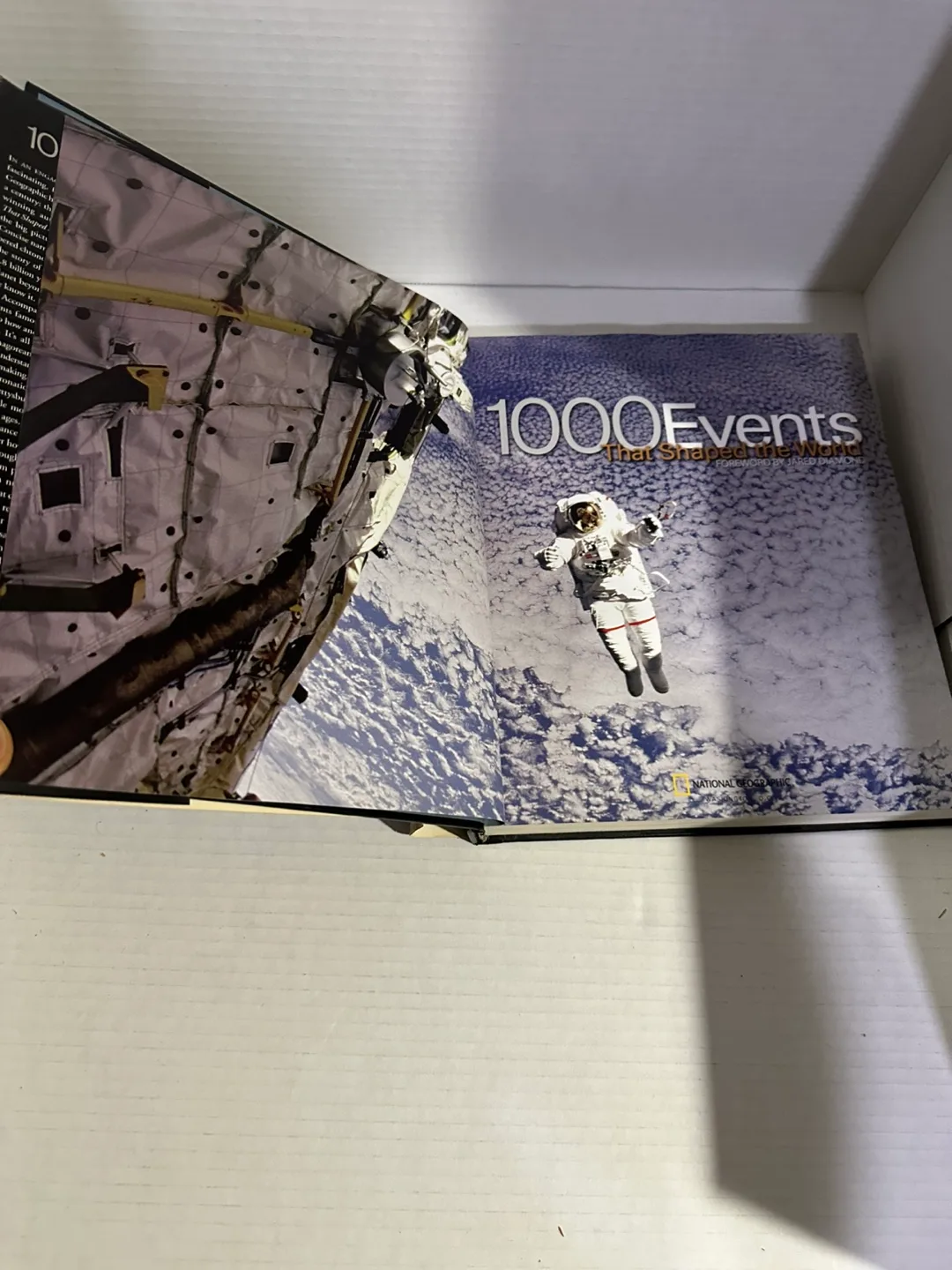 1000 Events That Shaped the World Book