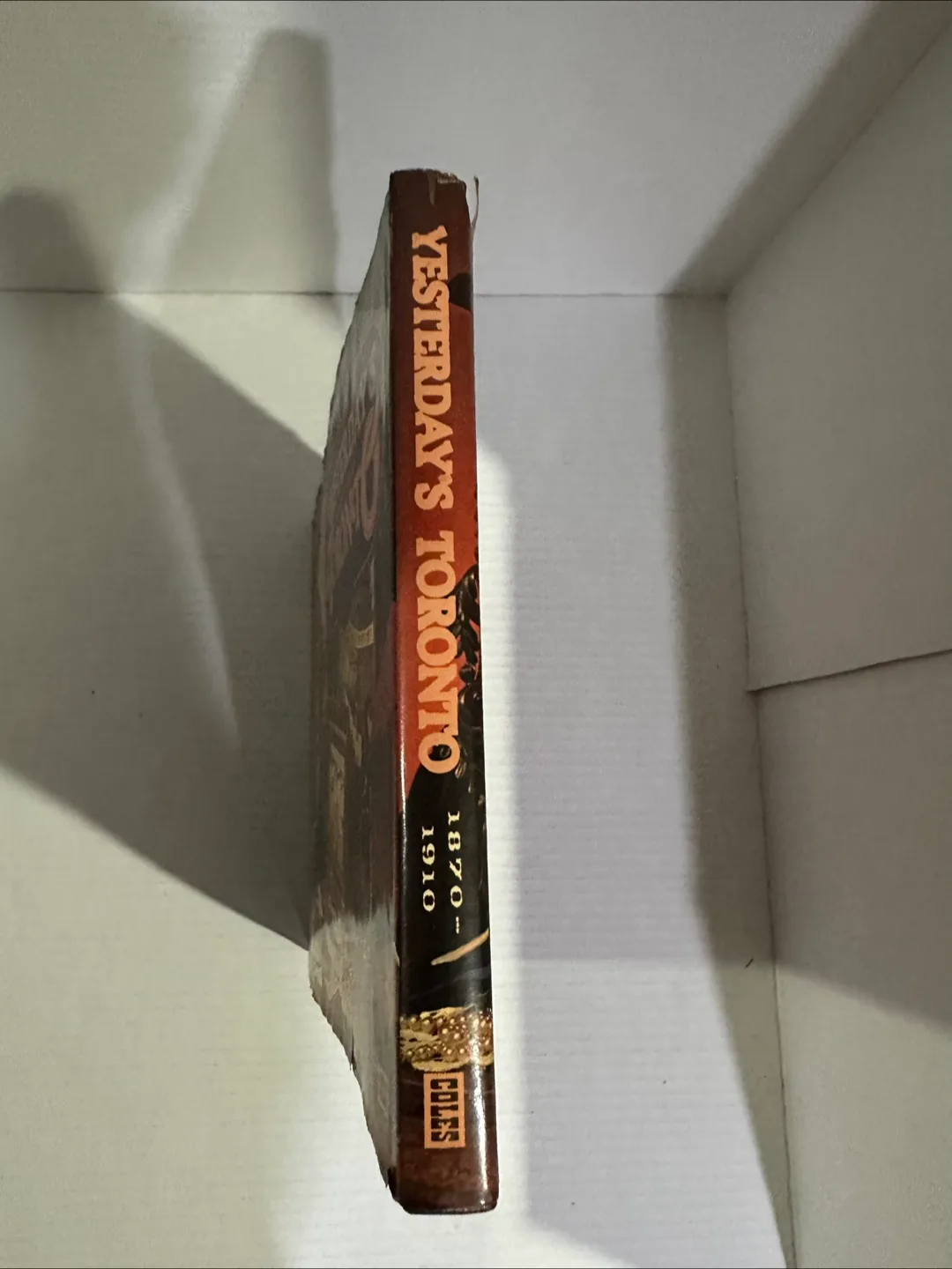 Yesterday's Toronto (1870-1910) Book image indicator(2)