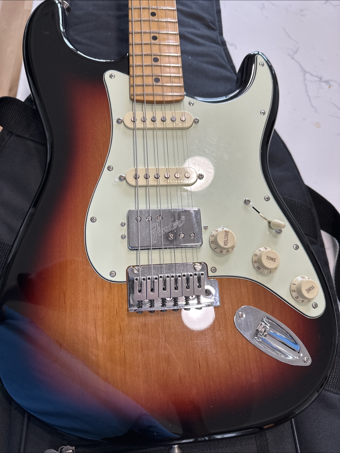 Fender Stratocaster 75th anniversary strat - photo 2
