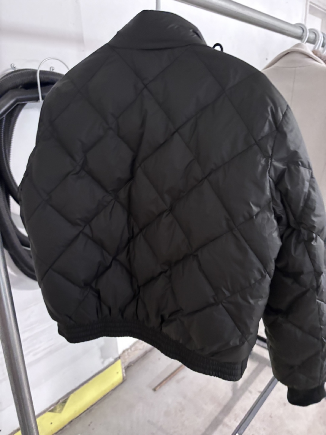 Unisex Reversible Puffer Jacket - photo 2