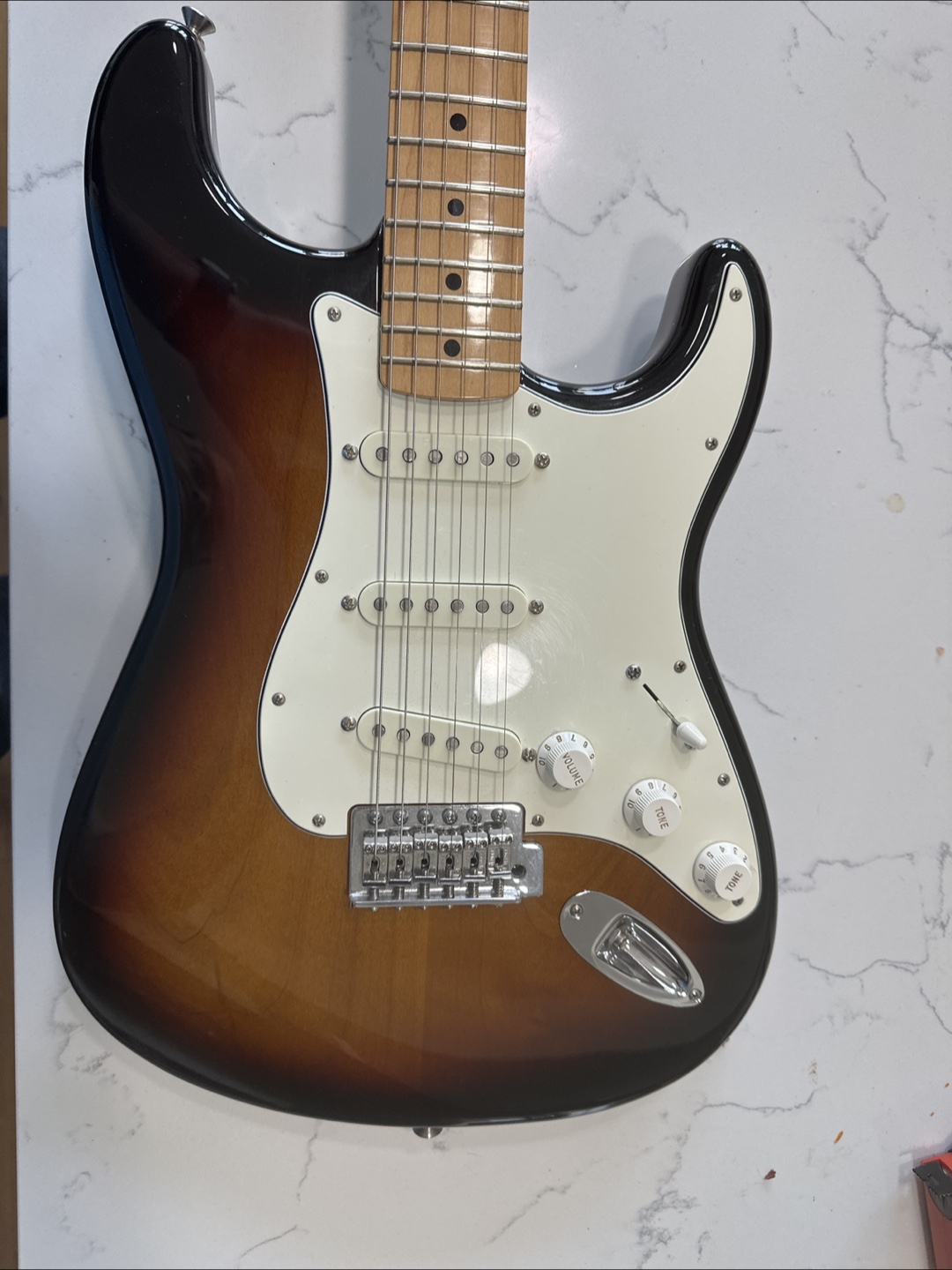 2011 MIM Fender Stratocaster with vintage ‘61 pups - photo 2