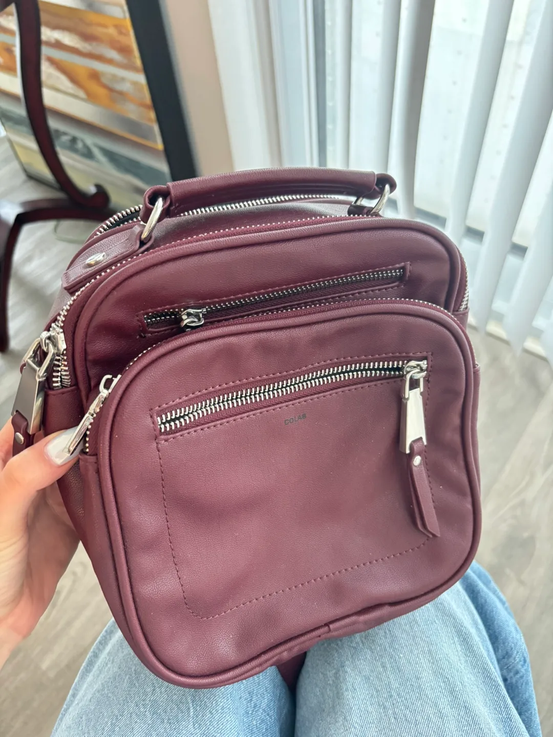 Stylish Burgundy Handbag thumbnail