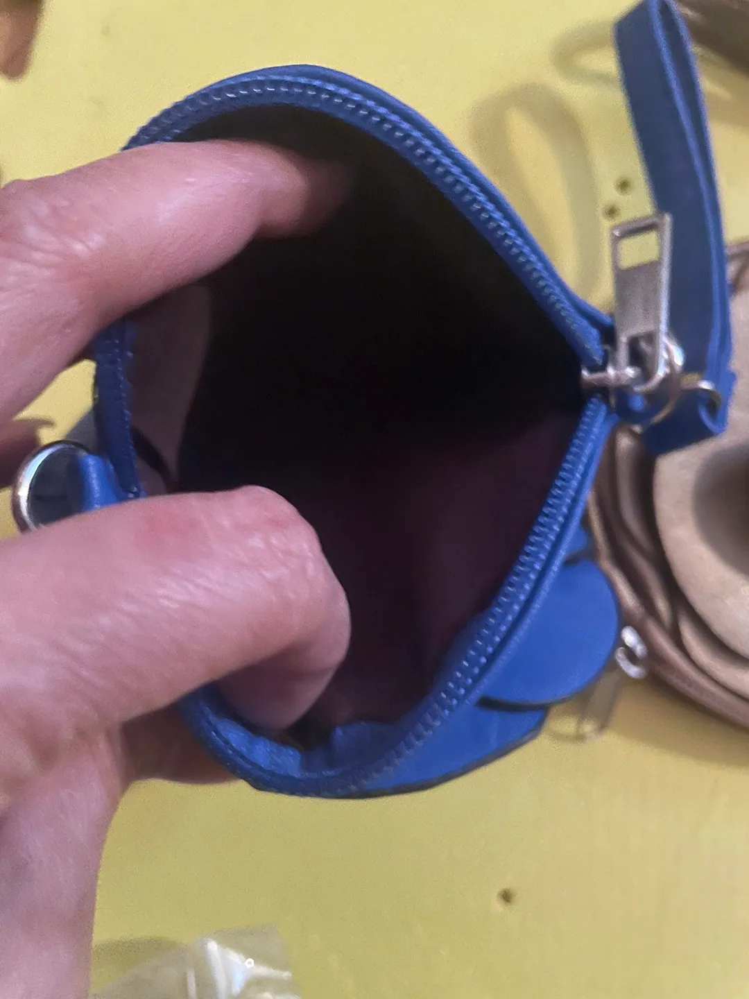 3 Purses image indicator(2)