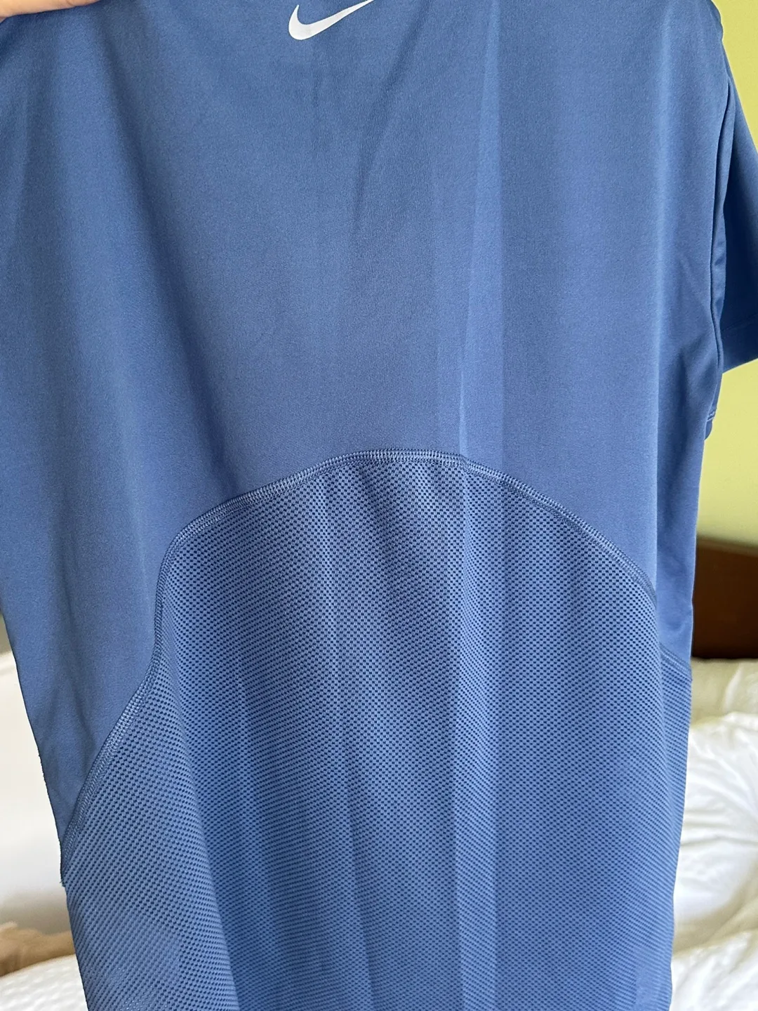 Women’s Nike Dri-FIT Running Shirt – XS (Like New) image indicator(3)