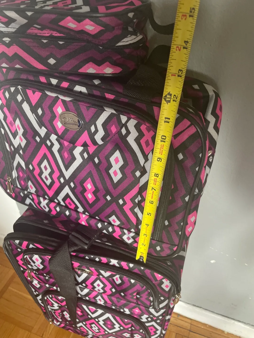 Stylish Luggage Set image indicator(5)