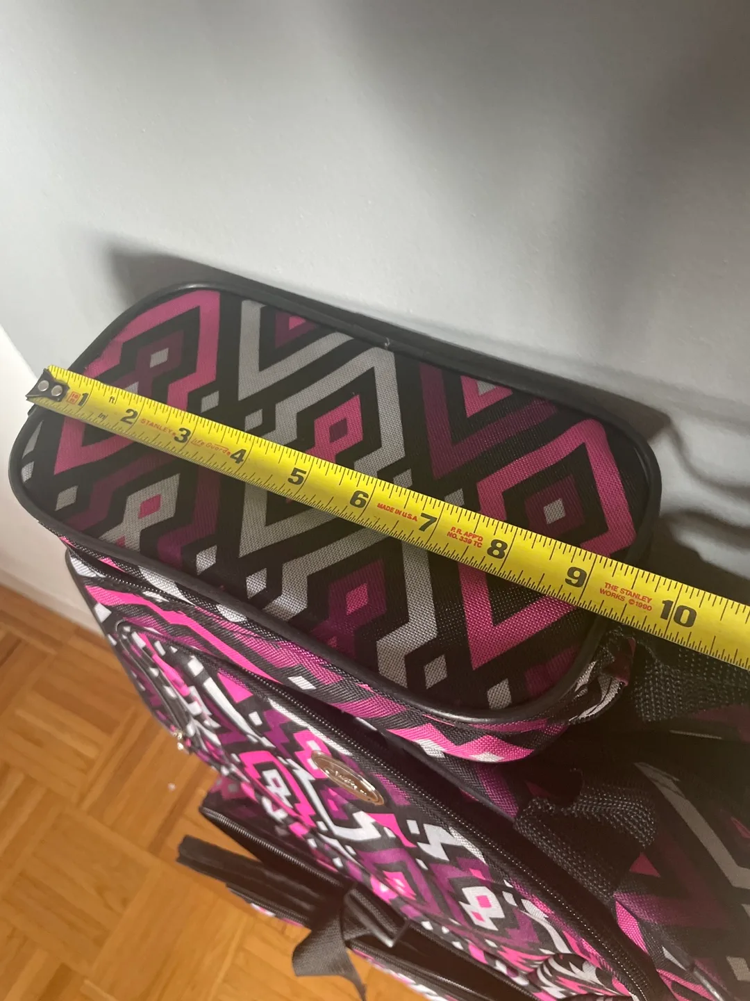 Stylish Luggage Set image indicator(6)