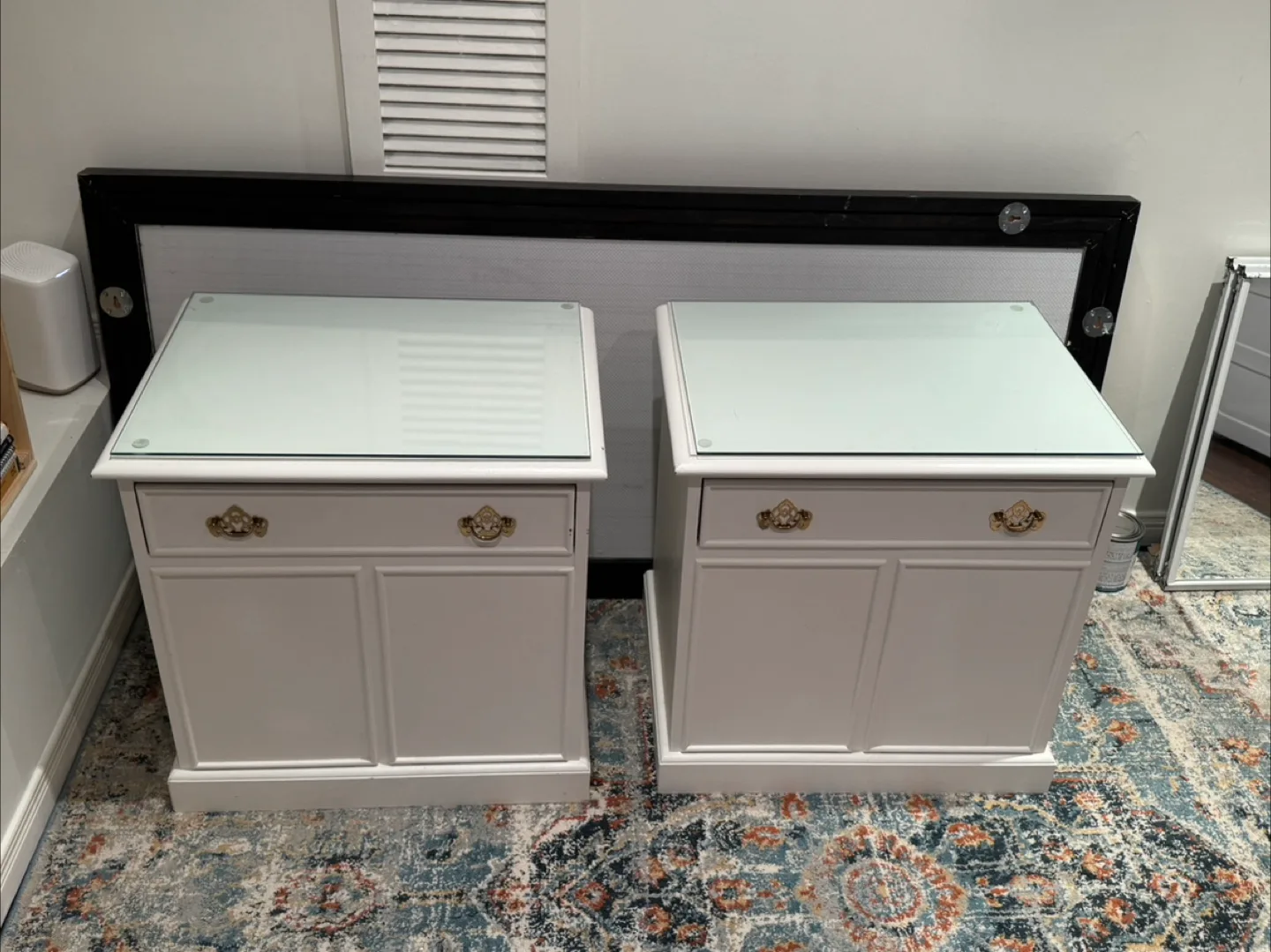 Side Table - ONE LEFT image indicator(2)