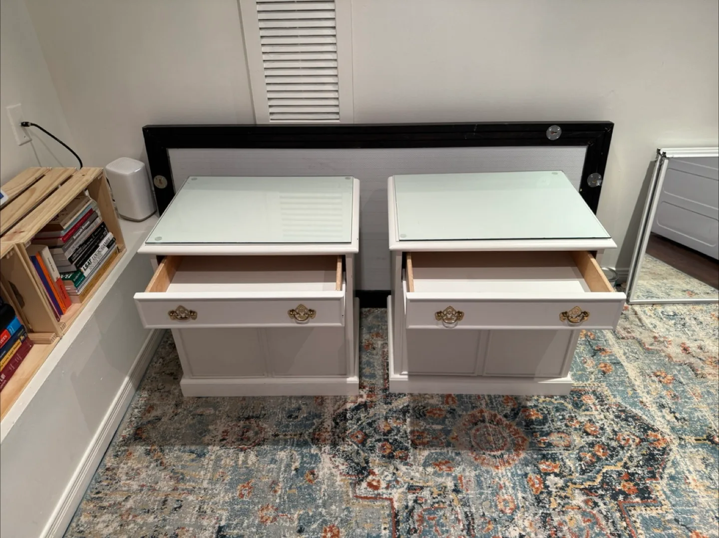 Side Table - ONE LEFT image indicator(4)