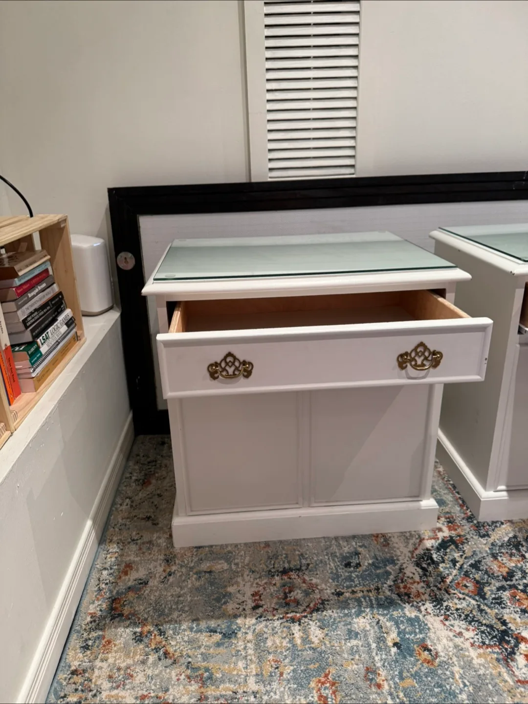 Side Table - ONE LEFT image indicator(5)