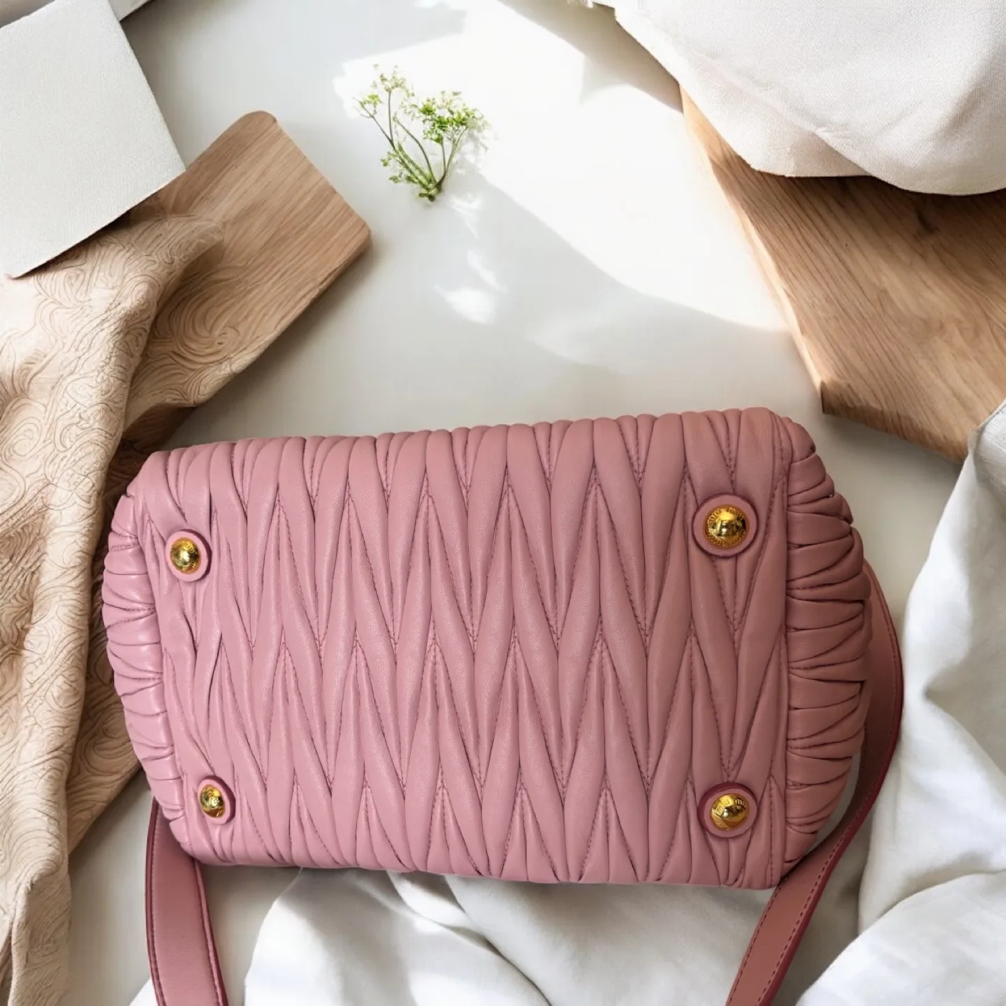 Miumiu Pink Quilted Leather Handbag image indicator(5)