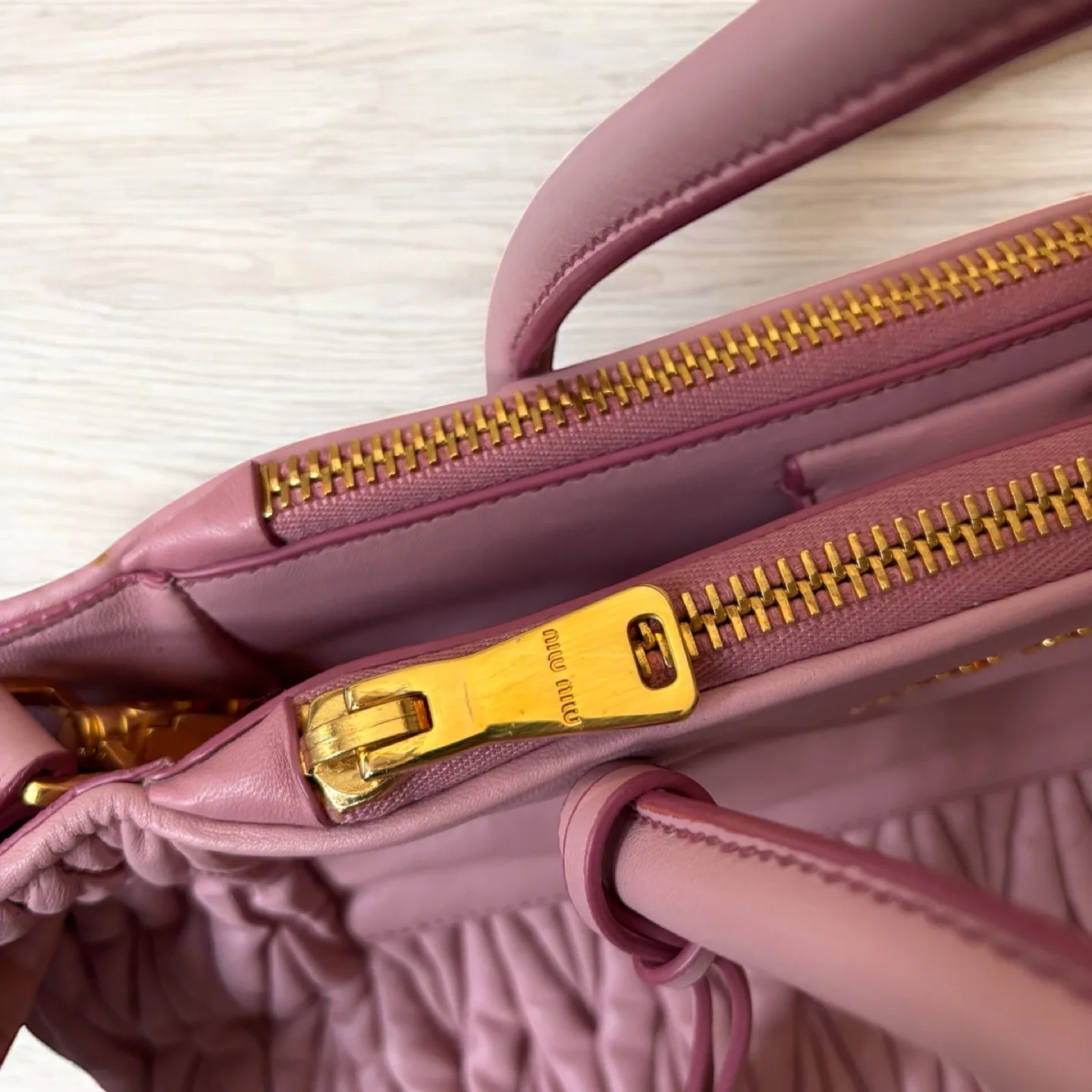 Miumiu Pink Quilted Leather Handbag image indicator(6)