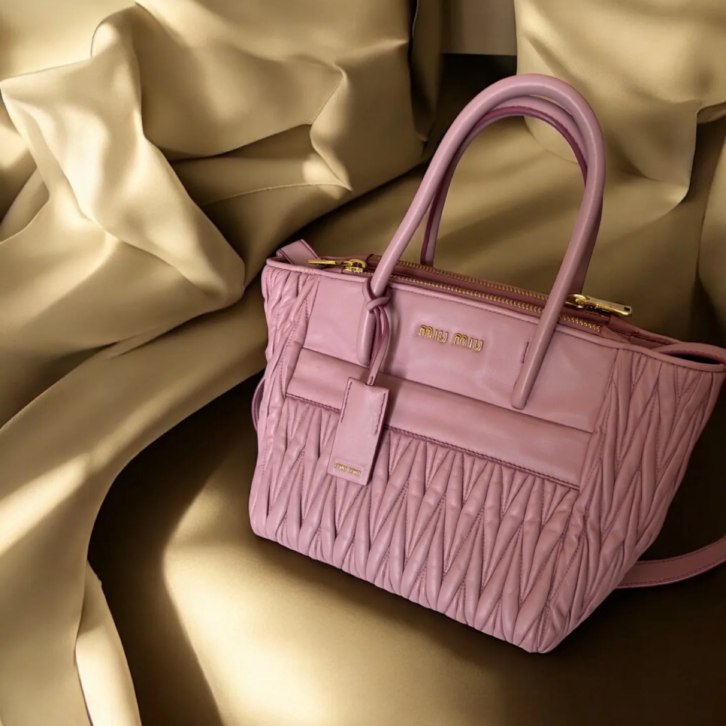 Miumiu Pink Quilted Leather Handbag image indicator(8)