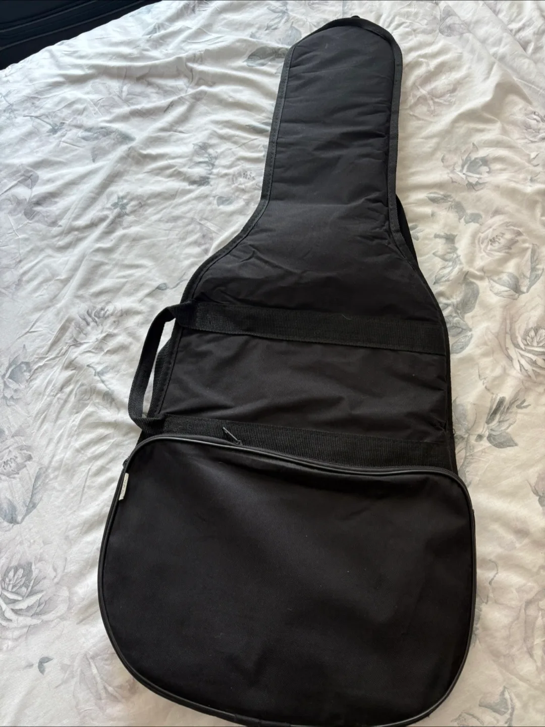 Guitar Case thumbnail