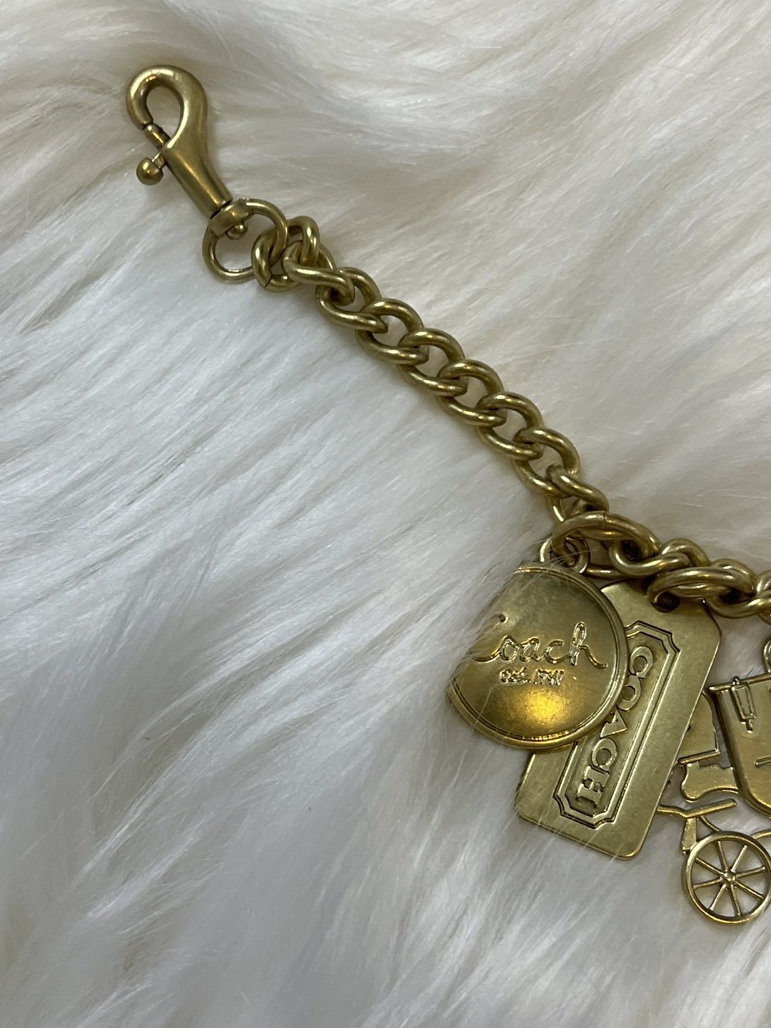 Vintage Coach Gold tone Horse Carriage Logo  Keychain/ bagcharm - photo 5
