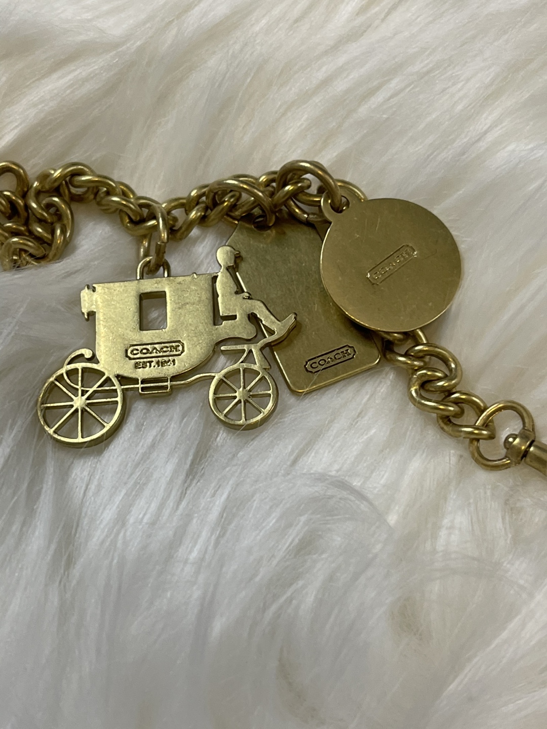Vintage Coach Gold tone Horse Carriage Logo  Keychain/ bagcharm - photo 3