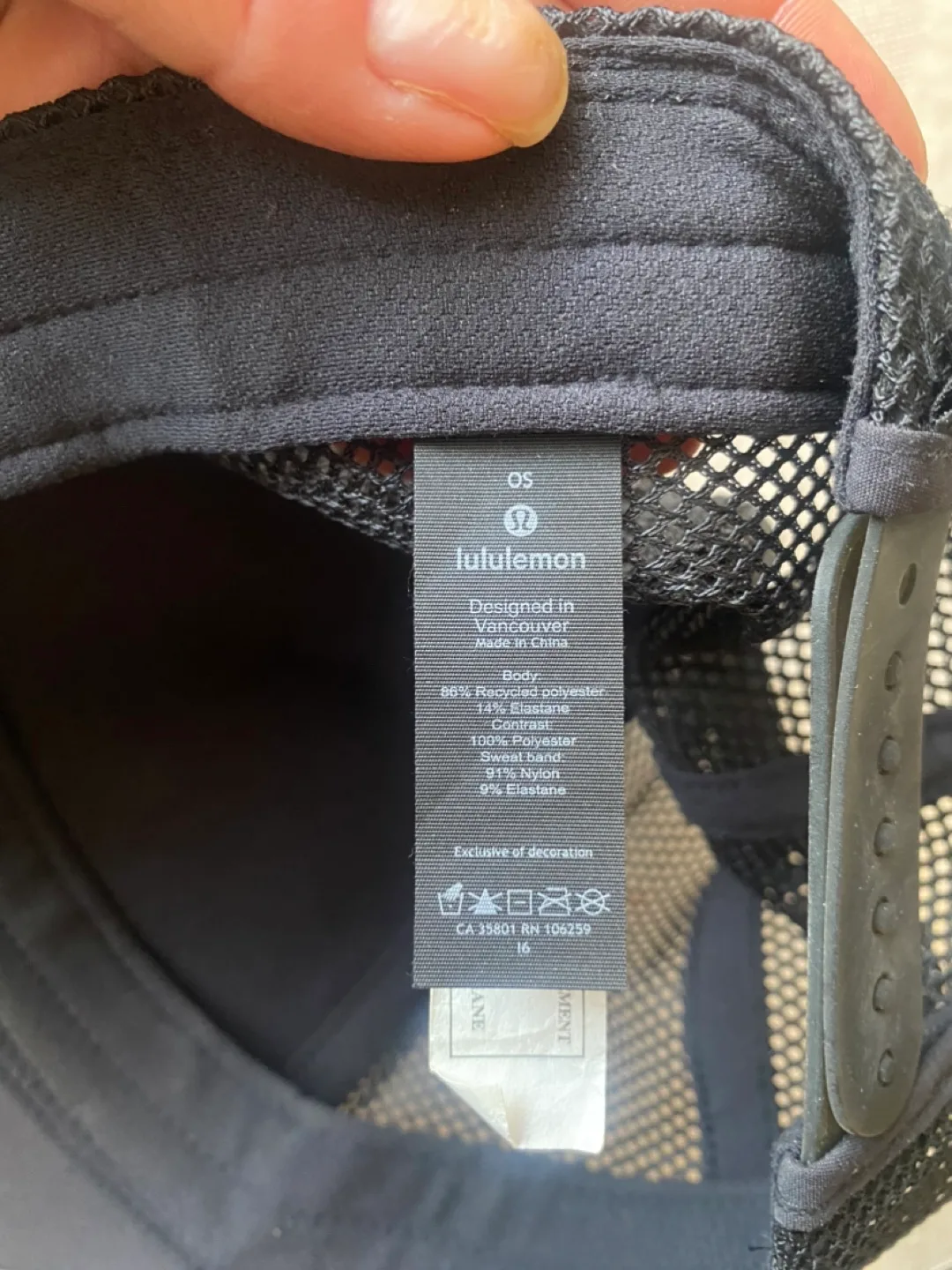Lululemon Black Mesh Cap image indicator(3)