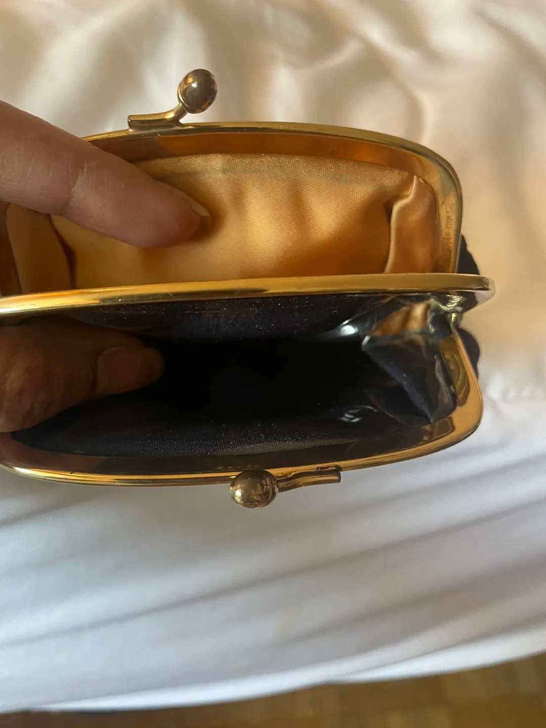 3 Purses image indicator(5)