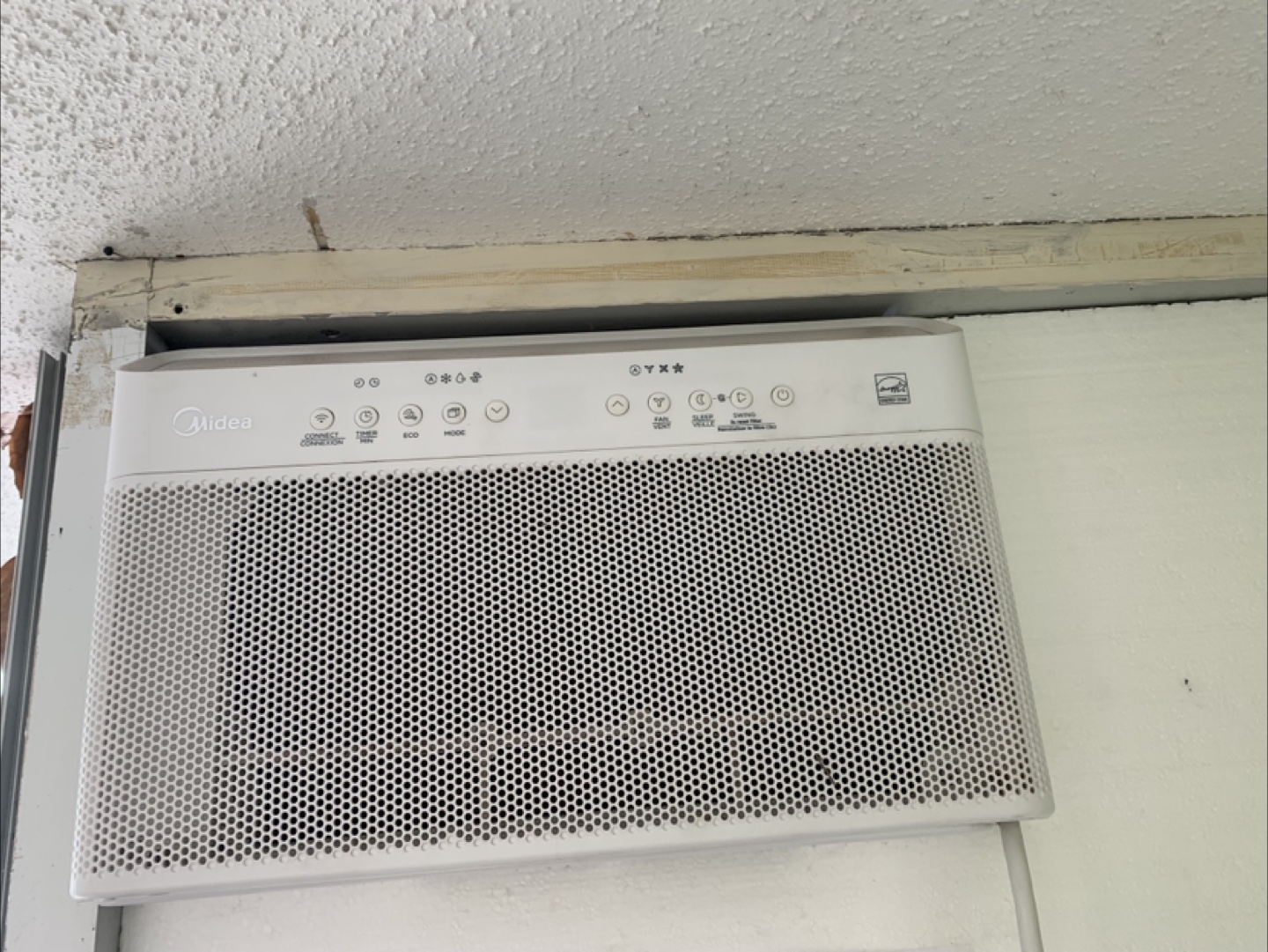 Midea Air Conditioner - photo 2