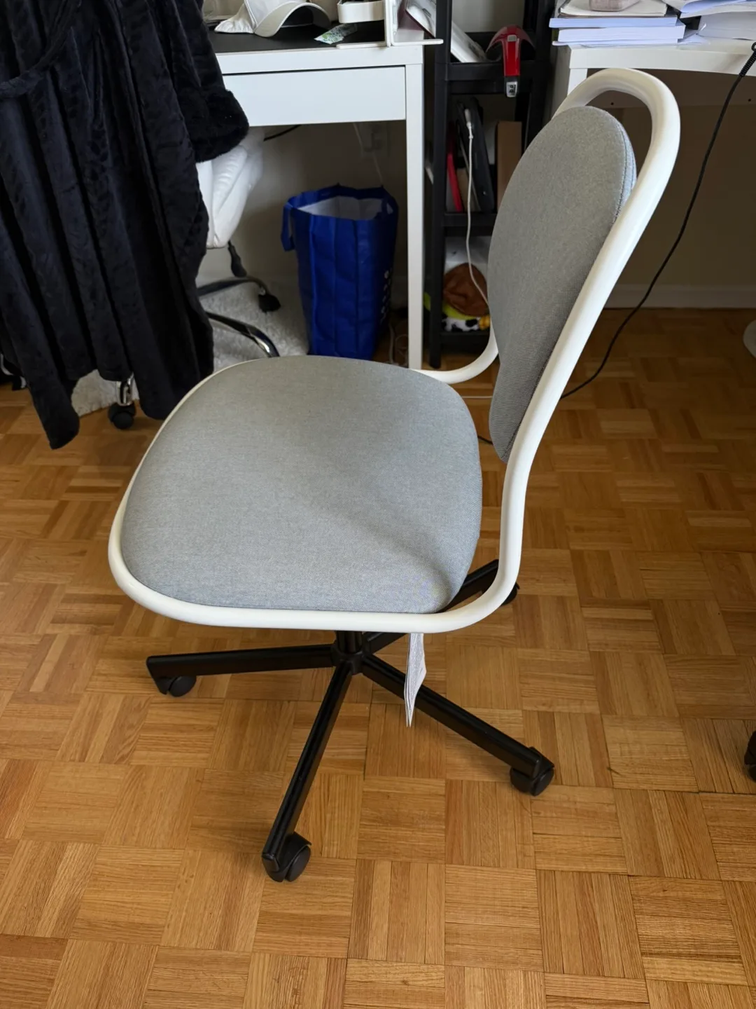 IKEA ÖRFJÄLL Swivel Chair image indicator(3)