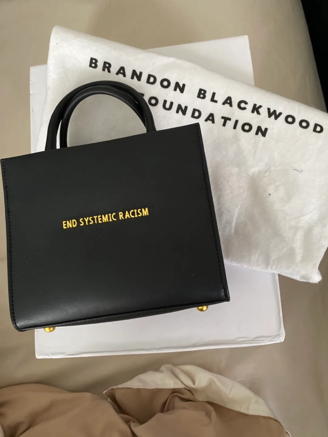 Black Handbag image indicator(2)