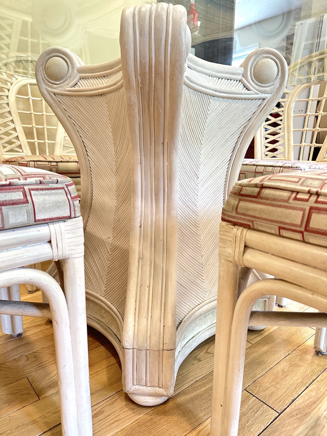 Beautiful Rattan Dining Table Set (CAN DELIVER) - photo 5
