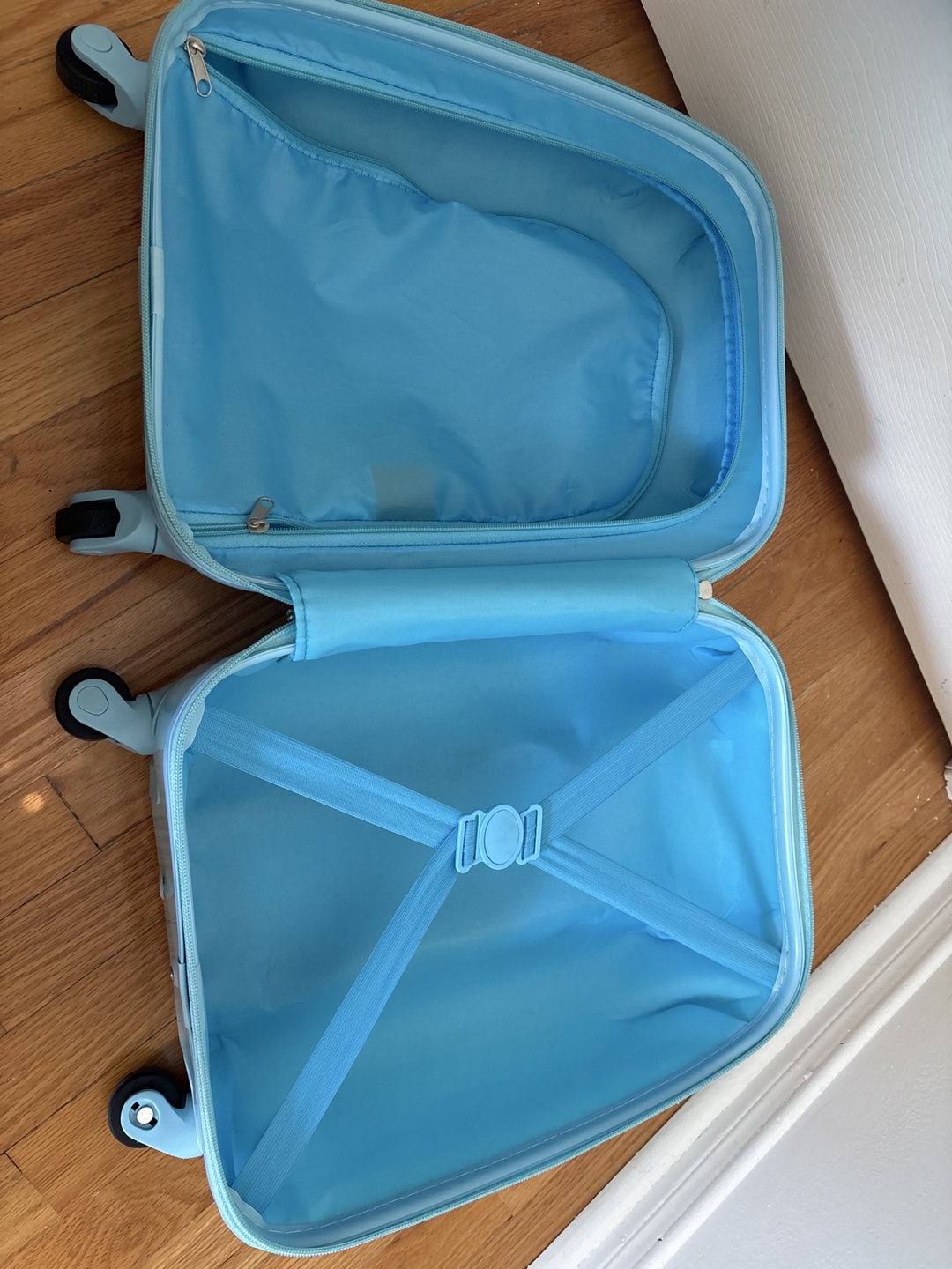 Paw Patrol carry on luggage - photo 3