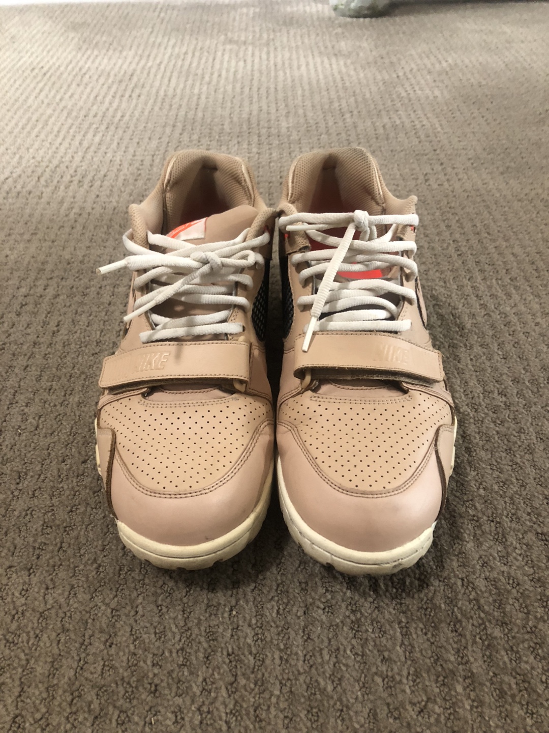 Men’s Nike shoe - photo 3