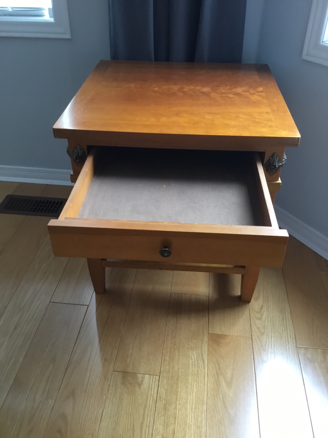 Side table - photo 4