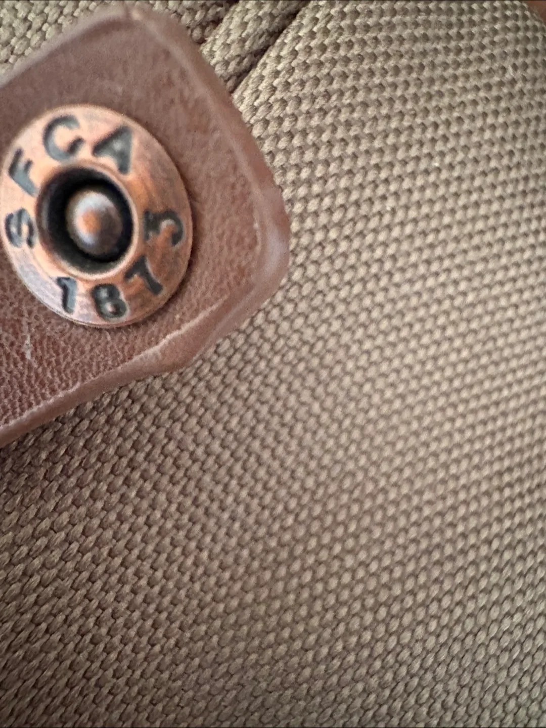 Levi Strauss&Co Men’s Purse image indicator(4)