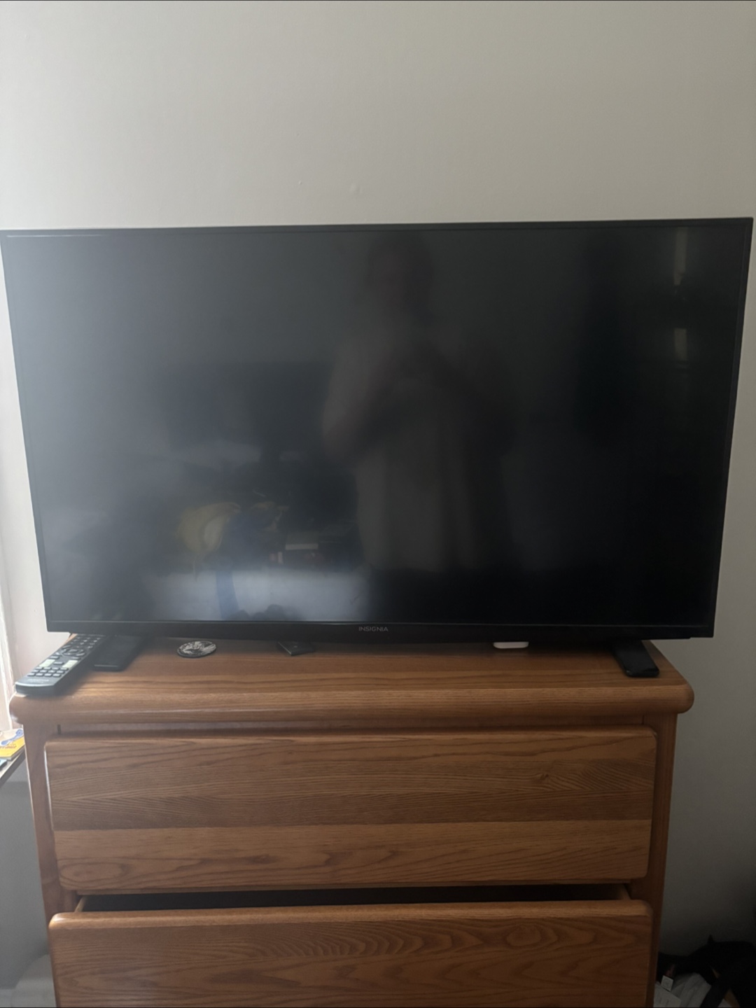 Insignia 40’ Flat Screen TV