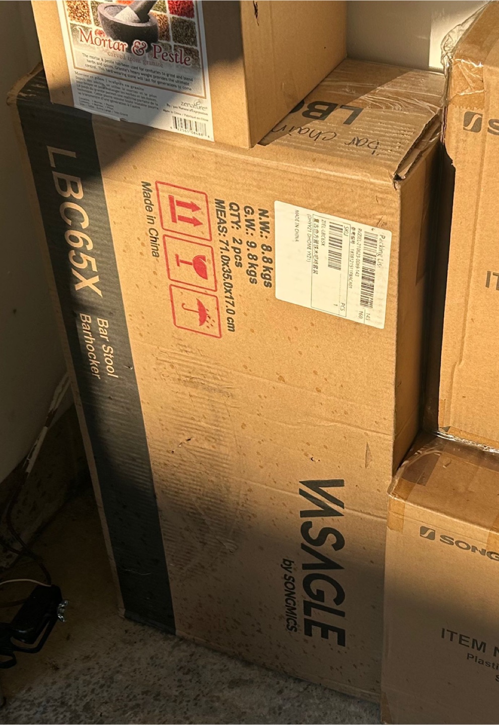 VASAGLE Bar Stool Set of 2 unboxed - photo 2
