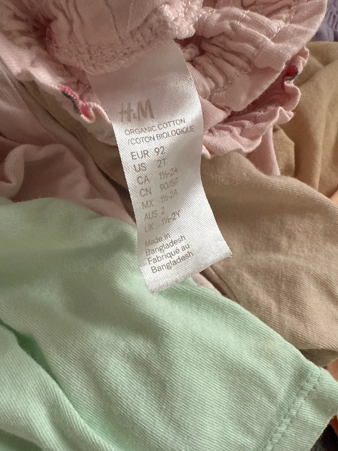 H&M 2T girl shorts (12 pieces) image indicator(3)