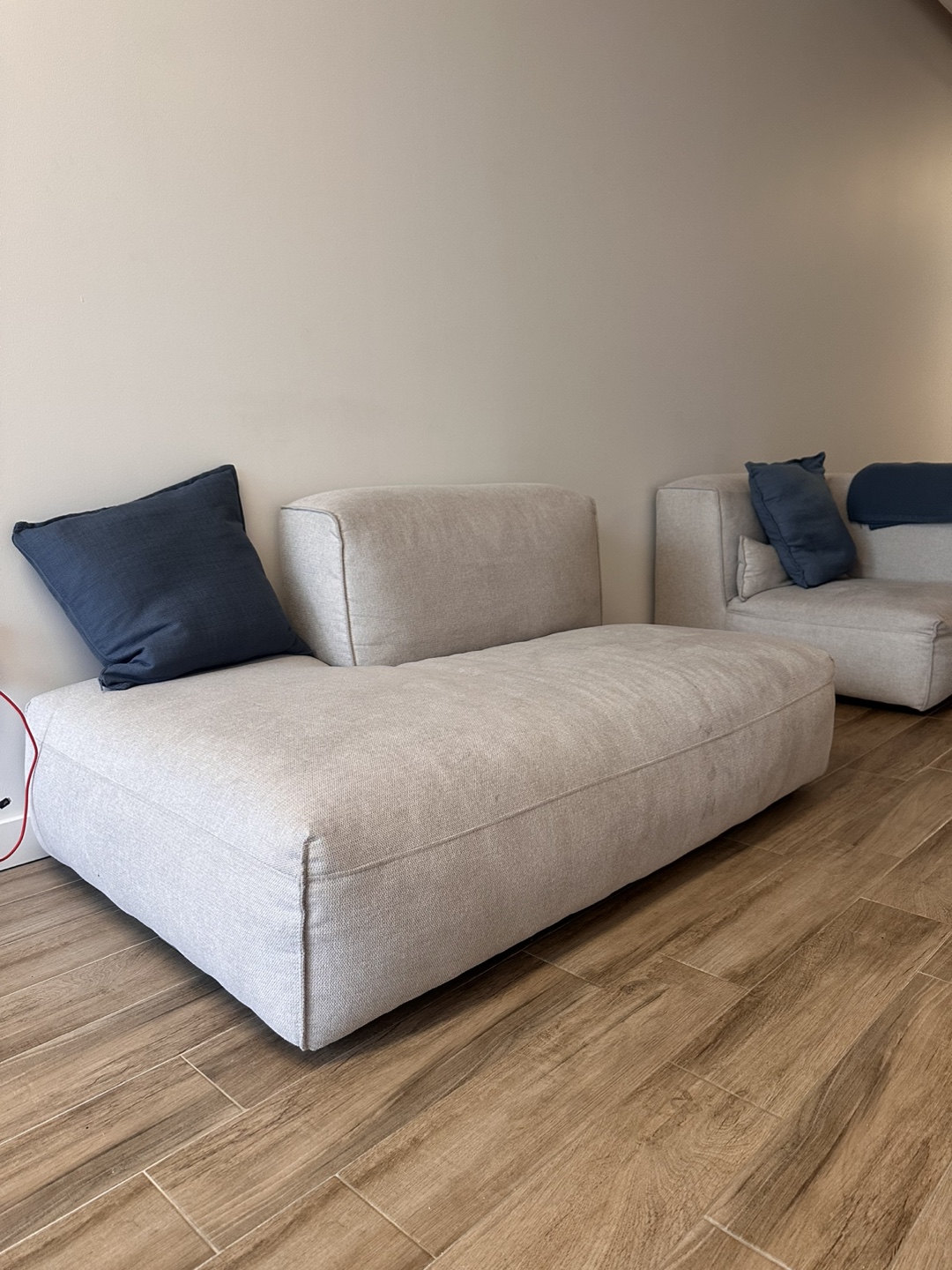 Modern sectional sofa - photo 4