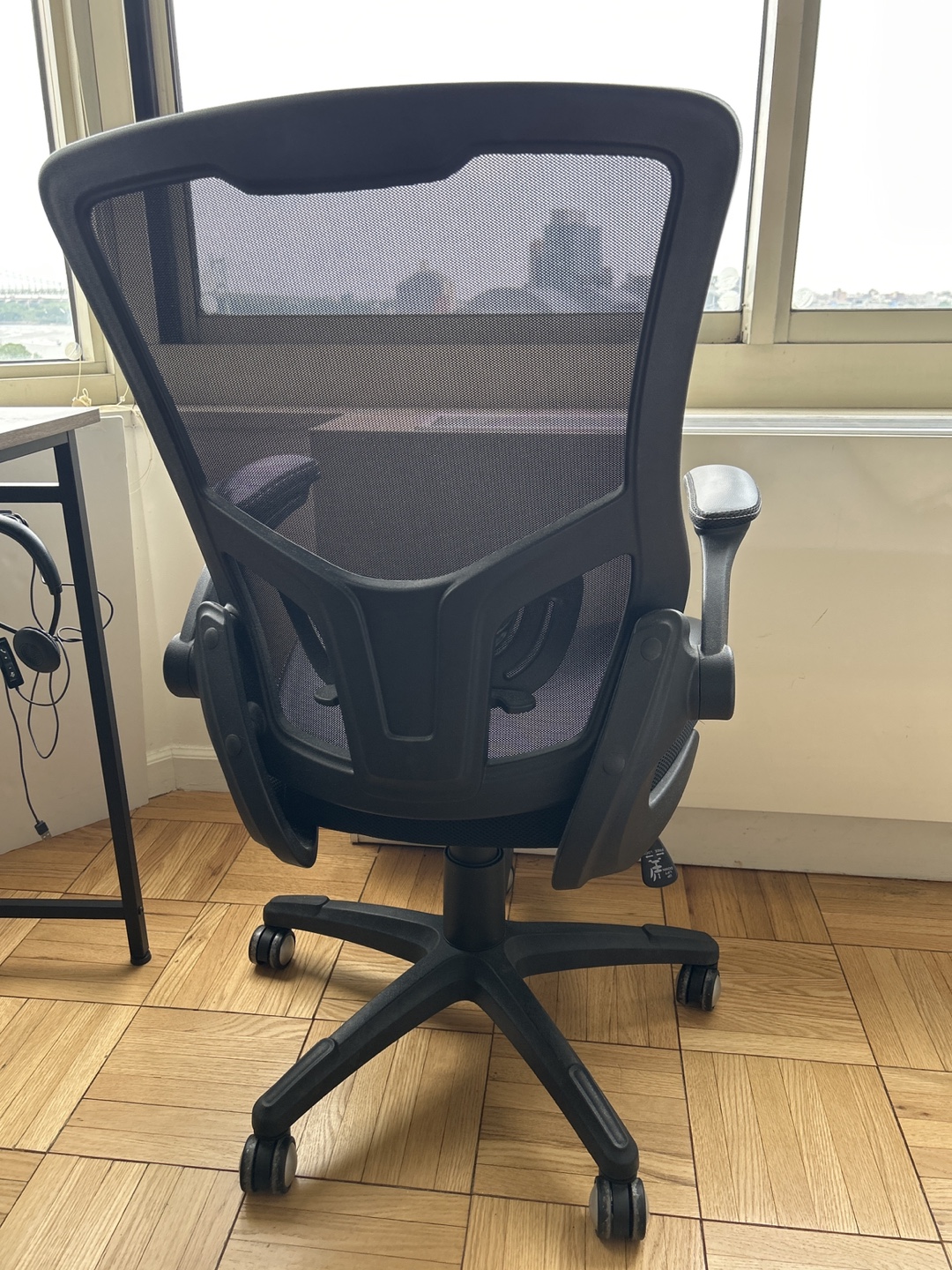 Ergonomic office chair - photo 4