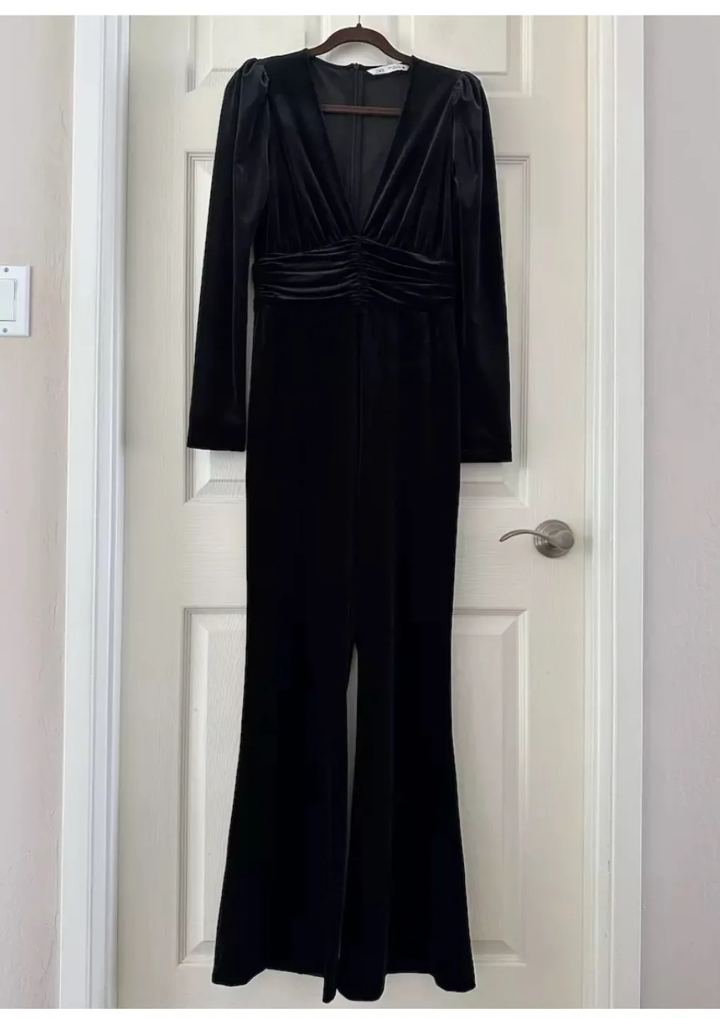 ZARA Velvet Jumpsuit Long sleeve flare leg Black Women’s size L image indicator(2)