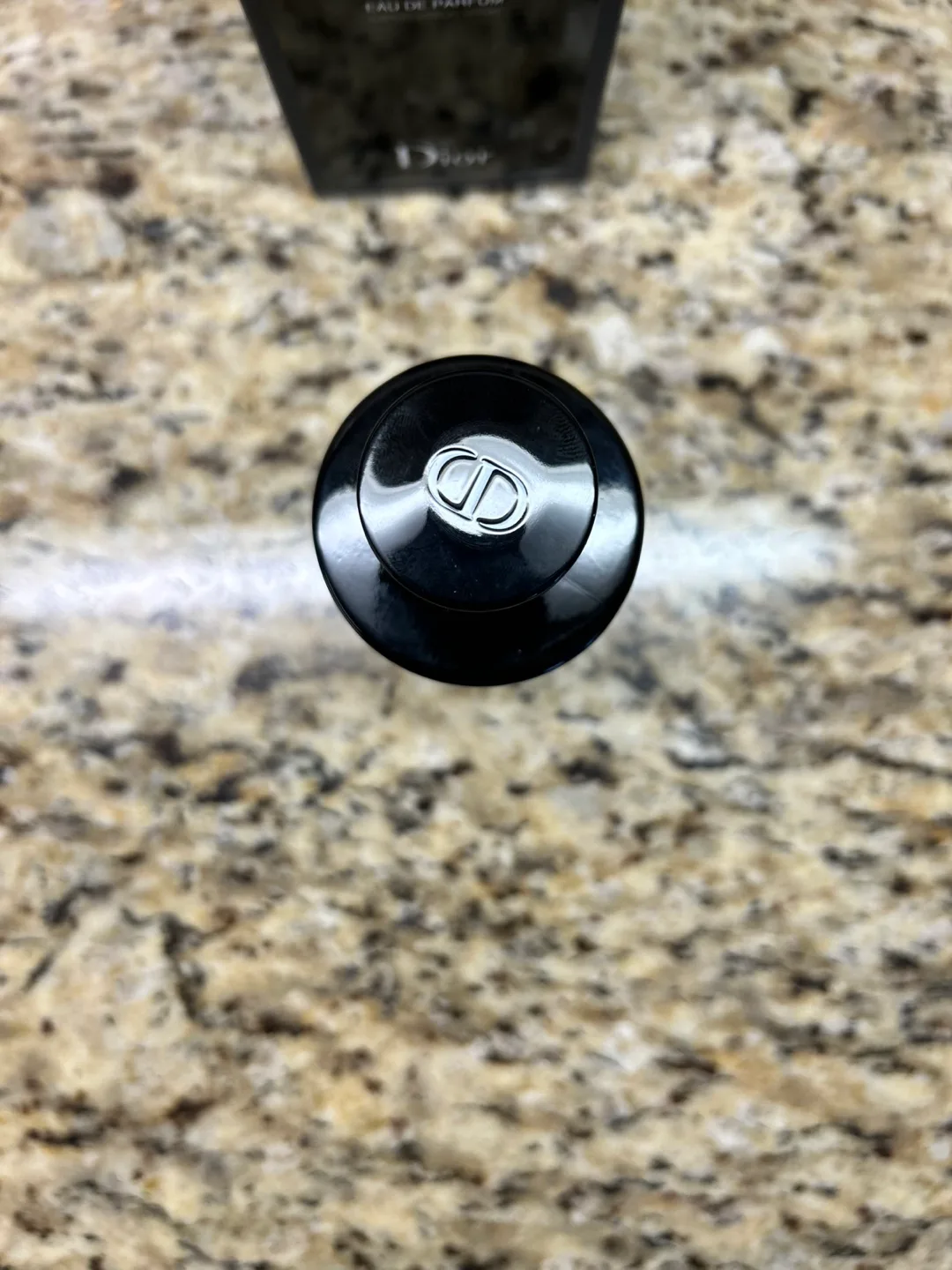 *BRAND NEW* dior savage cologne 100ML image indicator(4)