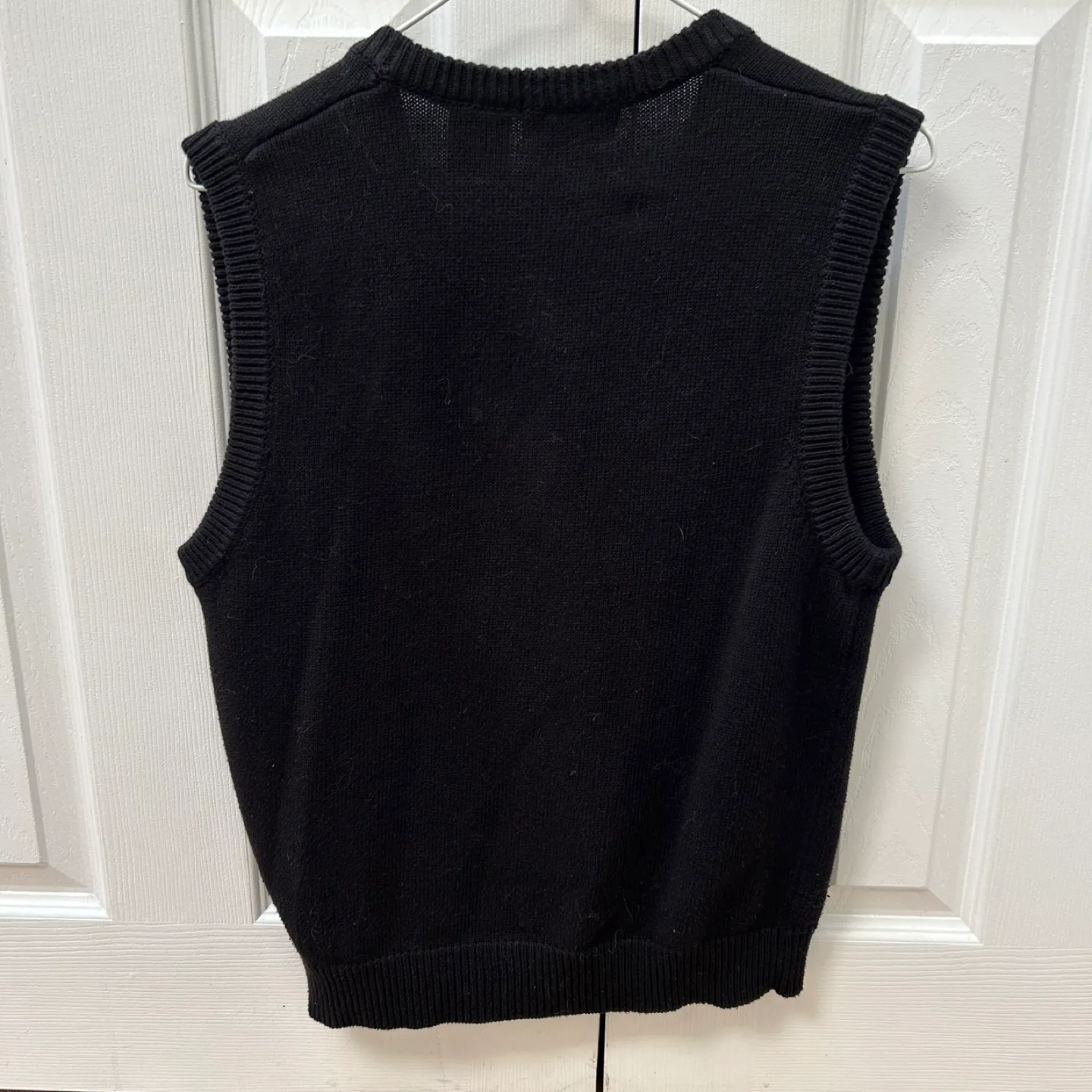 Women’s Cozy Black V-Neck Sweater with Floral Embroidering image indicator(5)