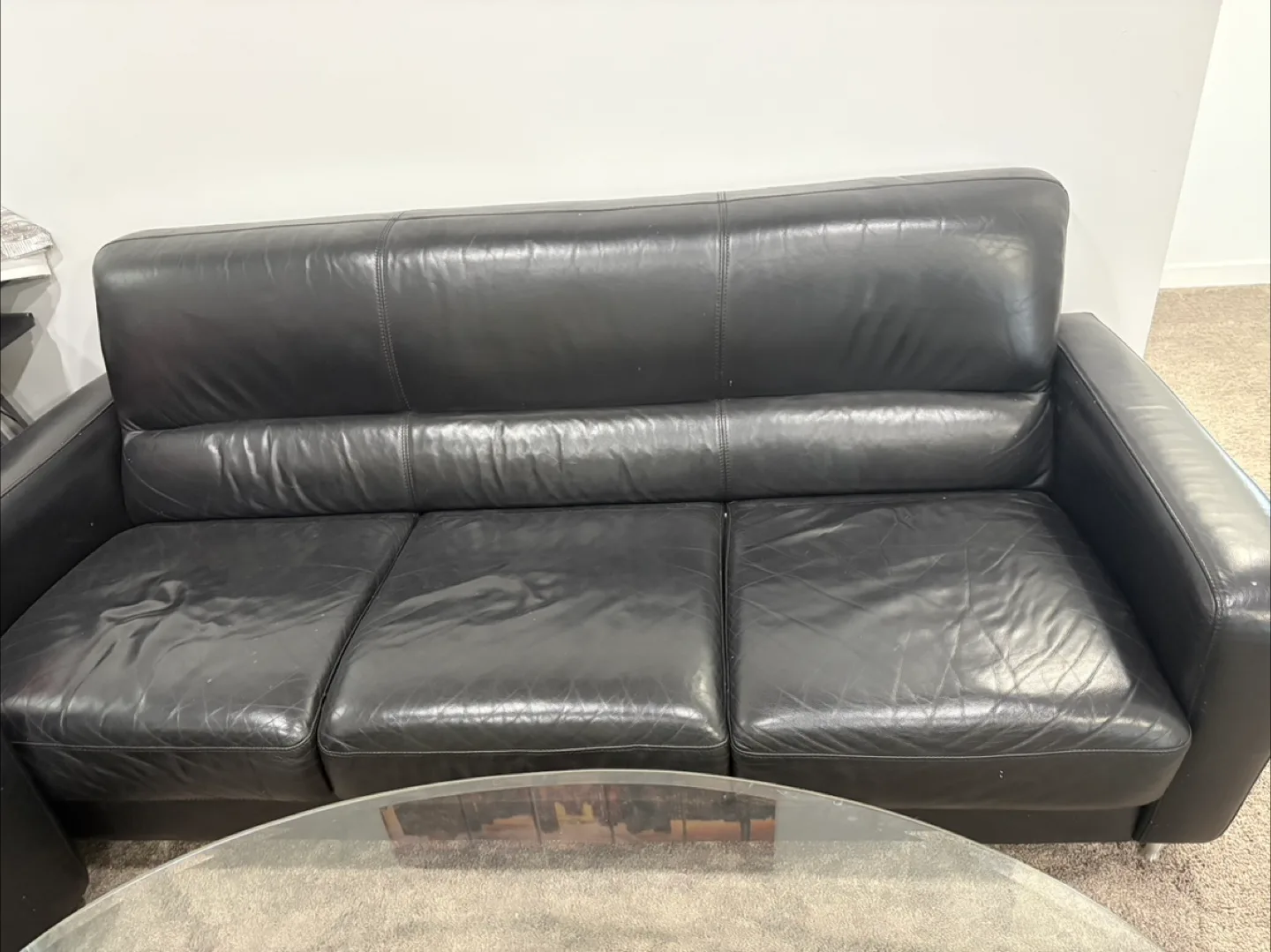 Black Leather Sofa thumbnail