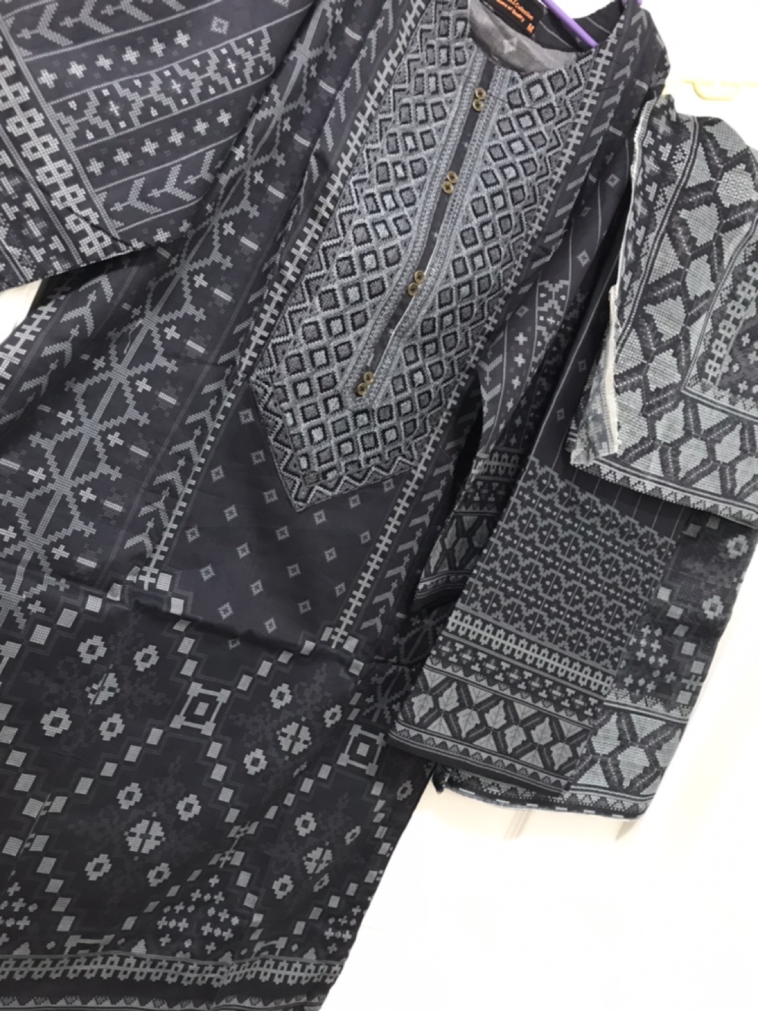 Dark grey embroidered outfit - photo 3