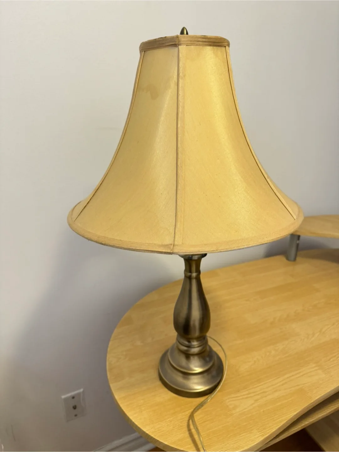 Vintage lamp thumbnail